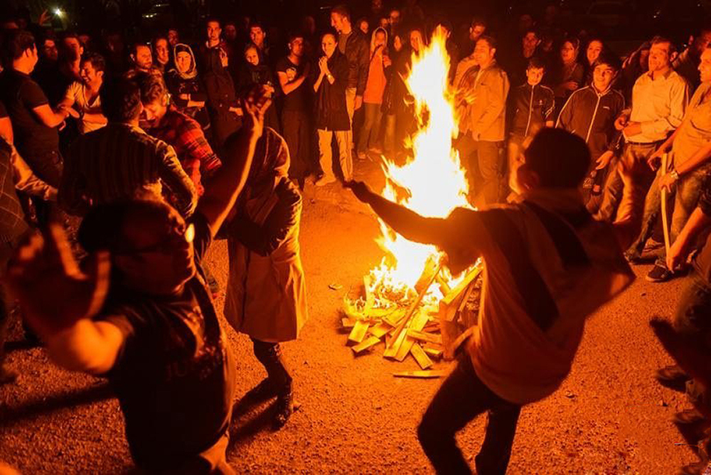 Чахаршанбе Сури – огненная среда на иранский новый год